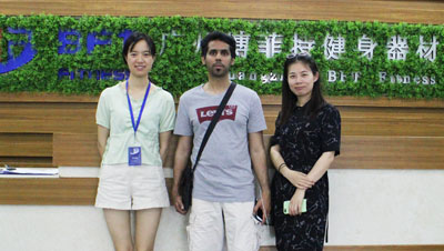 卡塔爾客戶來中國采購博菲特健身房器材 